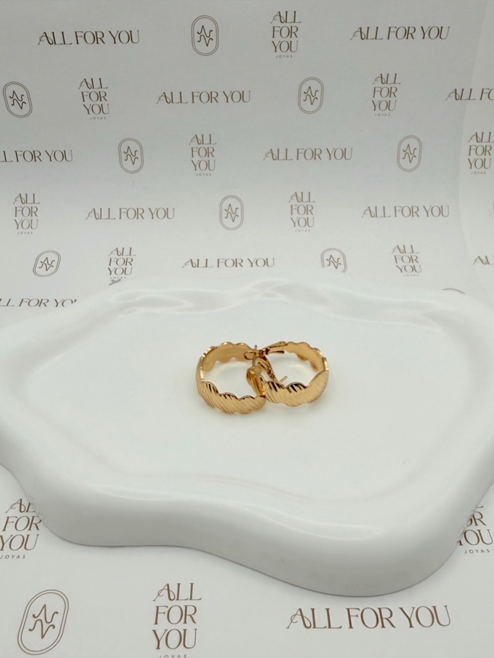 NWT 18K Gold Filled Twisted Hoop Earrings | 1" Textured Gold Hoops
